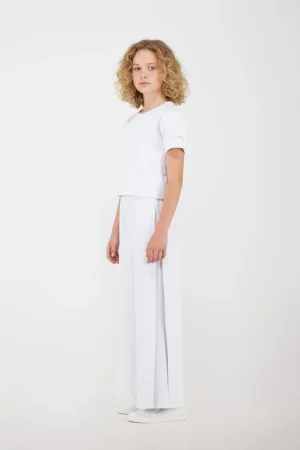 Alternative view of SET ΒUTTER CROPPED